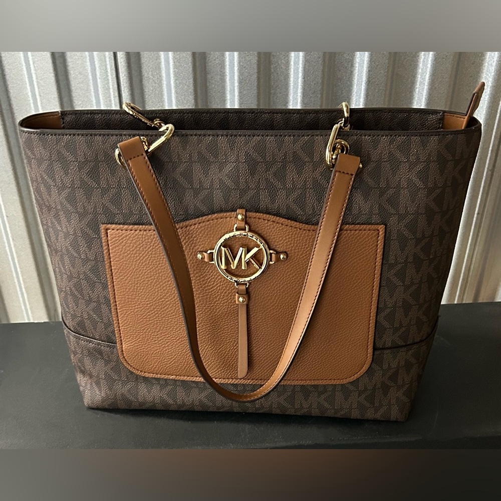 Brand new! Michael Kors Large Brown Tote
